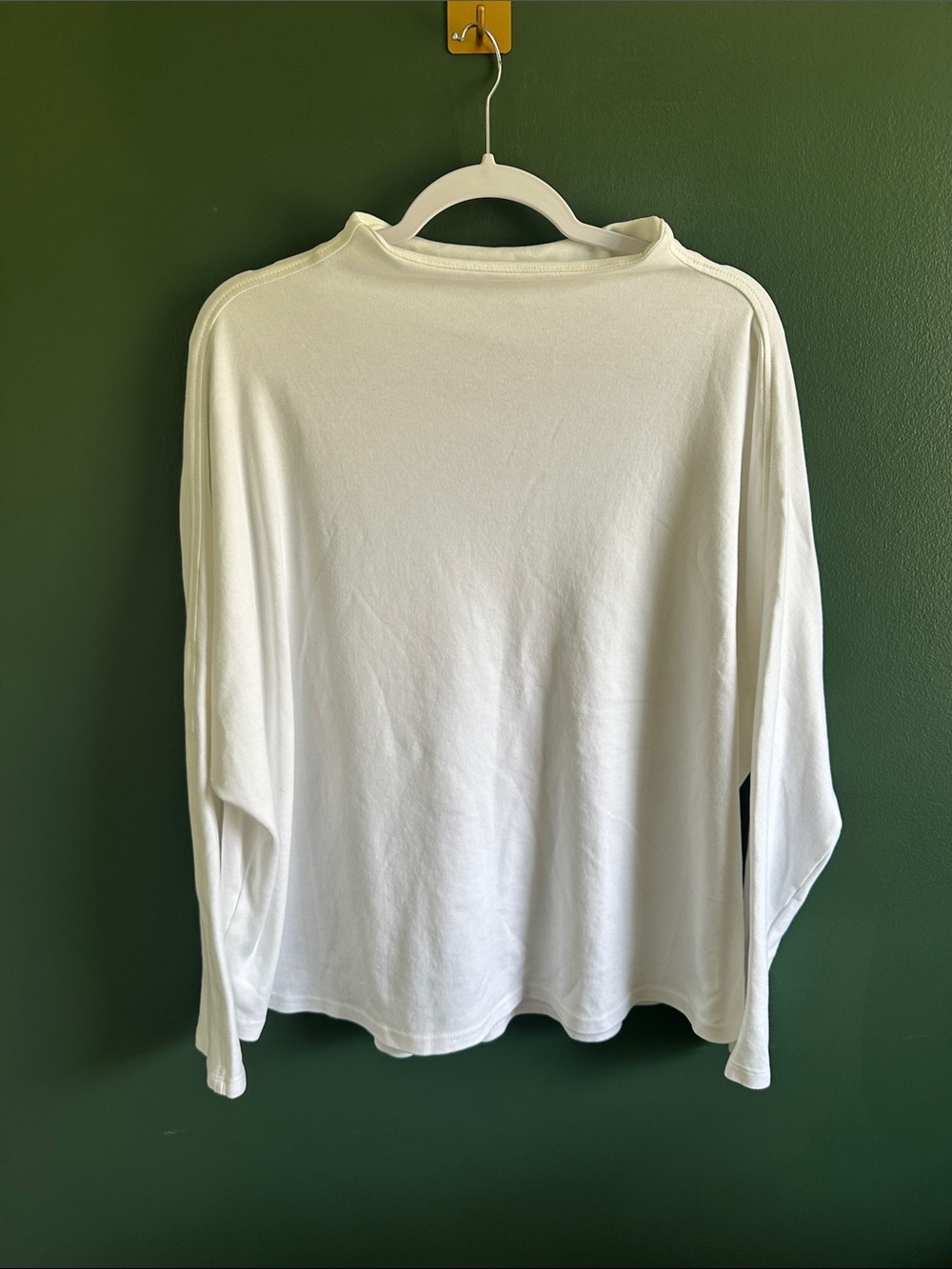 Lands' End White Women's Mock Neck Long Sleeve Tee in M (10-12)